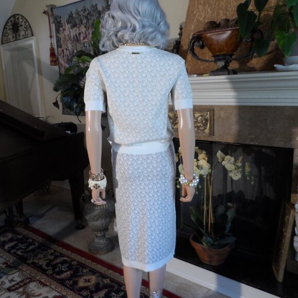 New Michael Kors Beige/Cream Logo Pattern Knit Skirt Suit Size M - Picture 12 of 16
